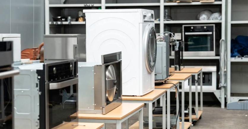 Het repaircentrum van Dokter Elektro in Mariakerke, gespecialiseerd in de herstelling van huishoudtoestellen in Gent, Oost- en West-Vlaanderen.